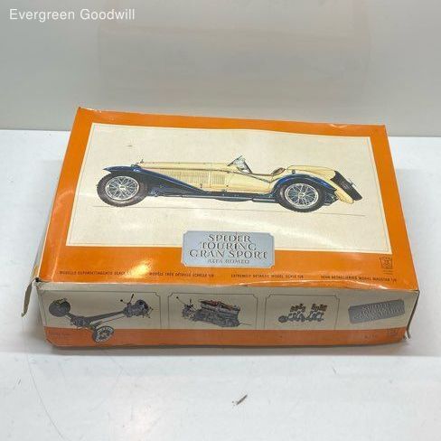 VTG Pocher Torino Alfa Romeo Spider Touring Gran Sport 1/8 Scale Replica Car IOB