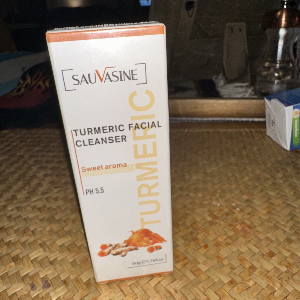 Turmeric facial cleanser, PH 5.5, 1.76 fluid ounces, new