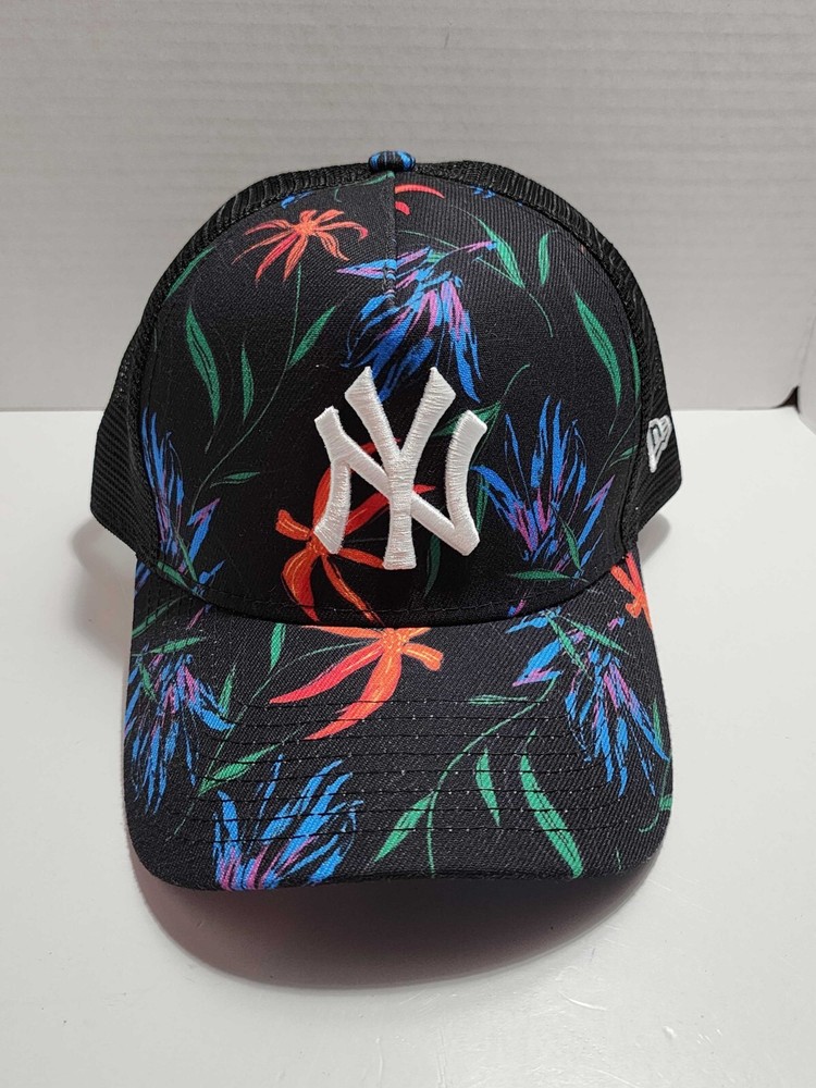 New York Yankees New Era 9FORTY Black Floral MLB Trucker Snapback Hat Cap NEW