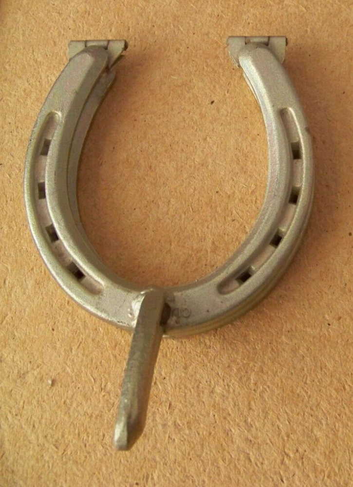 Silver Metal Horseshoe Door Knocker or Hinged Coat Hook C43836