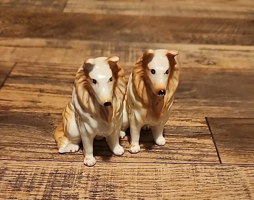 Lot of 2 Rough Collie Sable Dog Porcelain Figures Lassie ~ 2 in long x 3 in tall