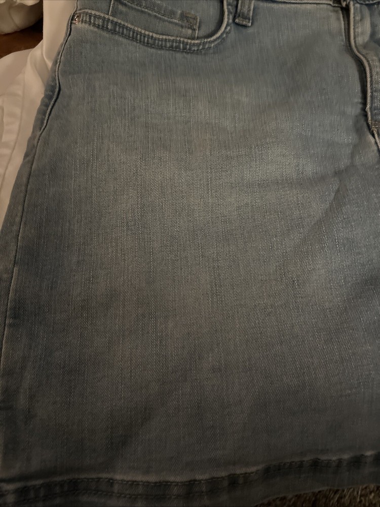 Lee Women's Midrise Denim Skort Regular Fit Tide Blue Size 12 M