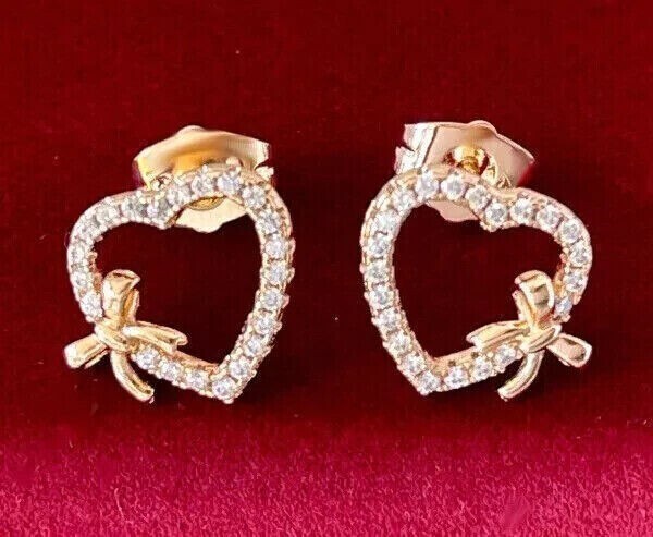 2 Ct Round Cut Simulated Diamond Women's Stud Earrings In 14K Yellow Gold Plated