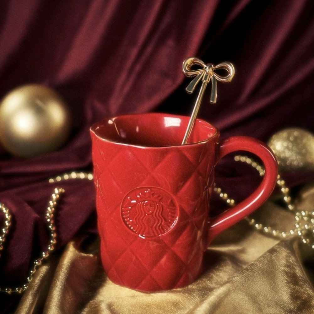New China STARBUCKS 2025 Christmas 14oz Mug Cup with Bow Stirring Rod Red
