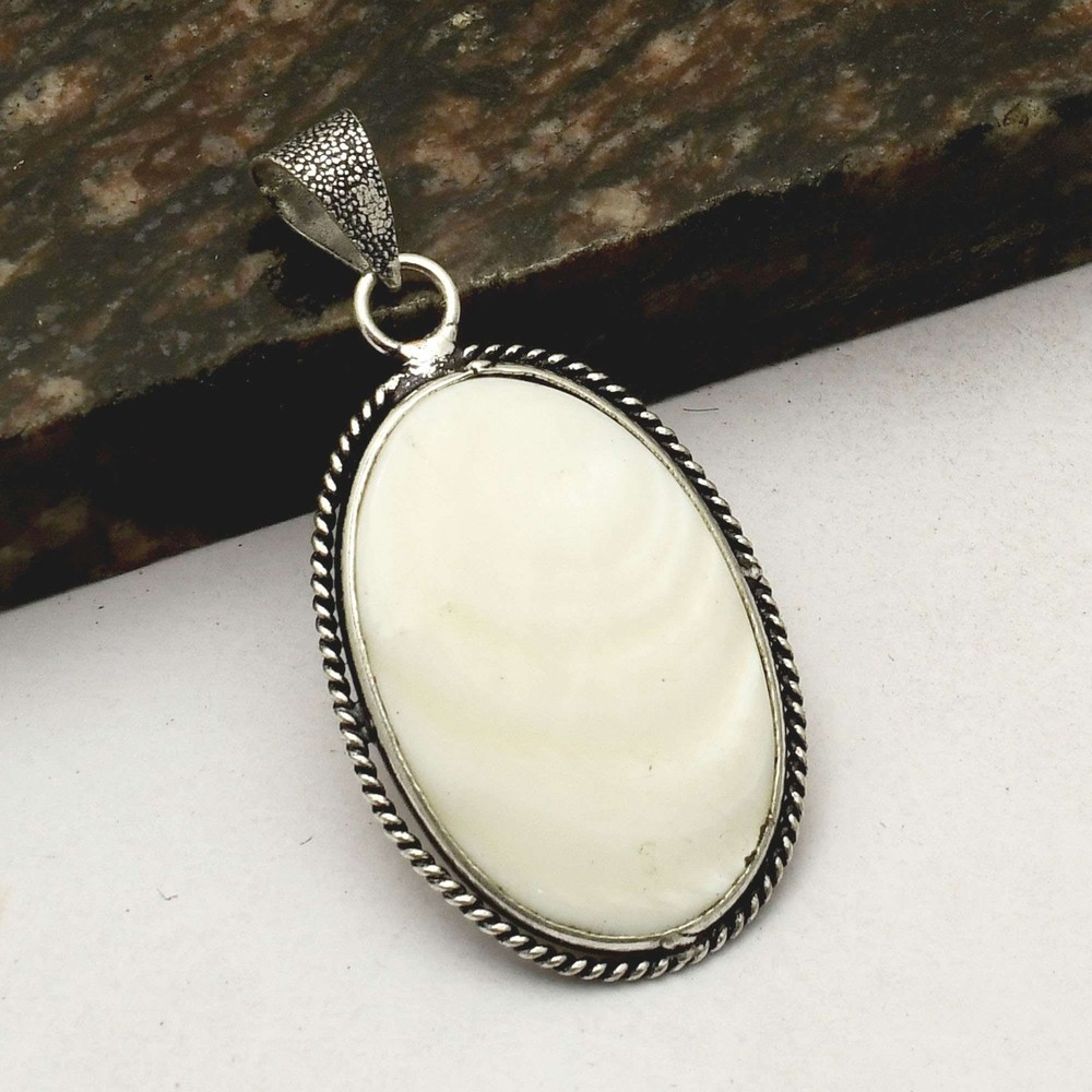 Mother of Pearl Handmade Pendant Necklace Jewelry Gift for Women 2 Inch AP-35828