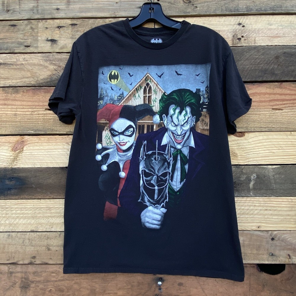 Batman/Joker/ Harley Quinn American Gothic Print T-shirt  Size M