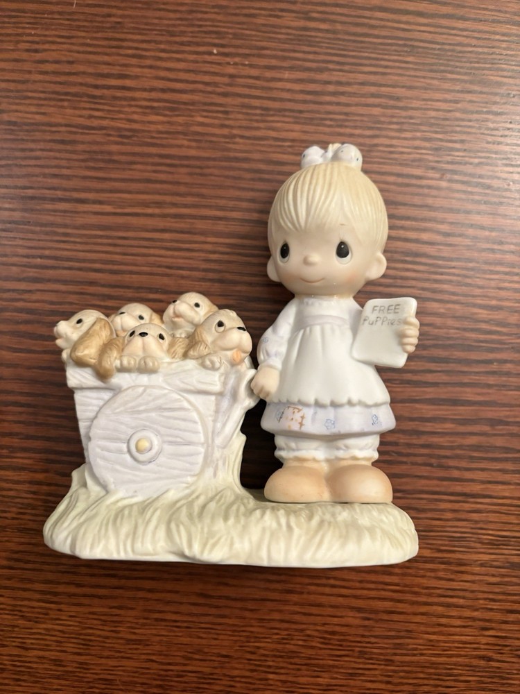 Precious Moments 1977 God Loveth a Cheerful Giver Figurine by Jonathan David