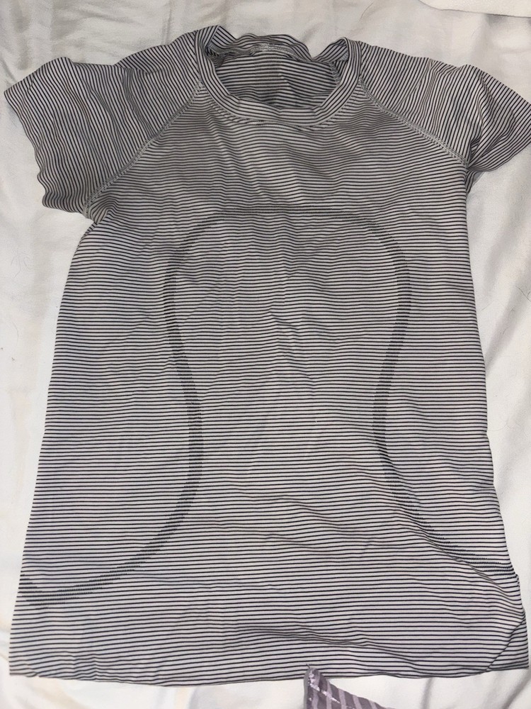 Lululemon Women's Size 4 Swiftly Tech Short Sleeve