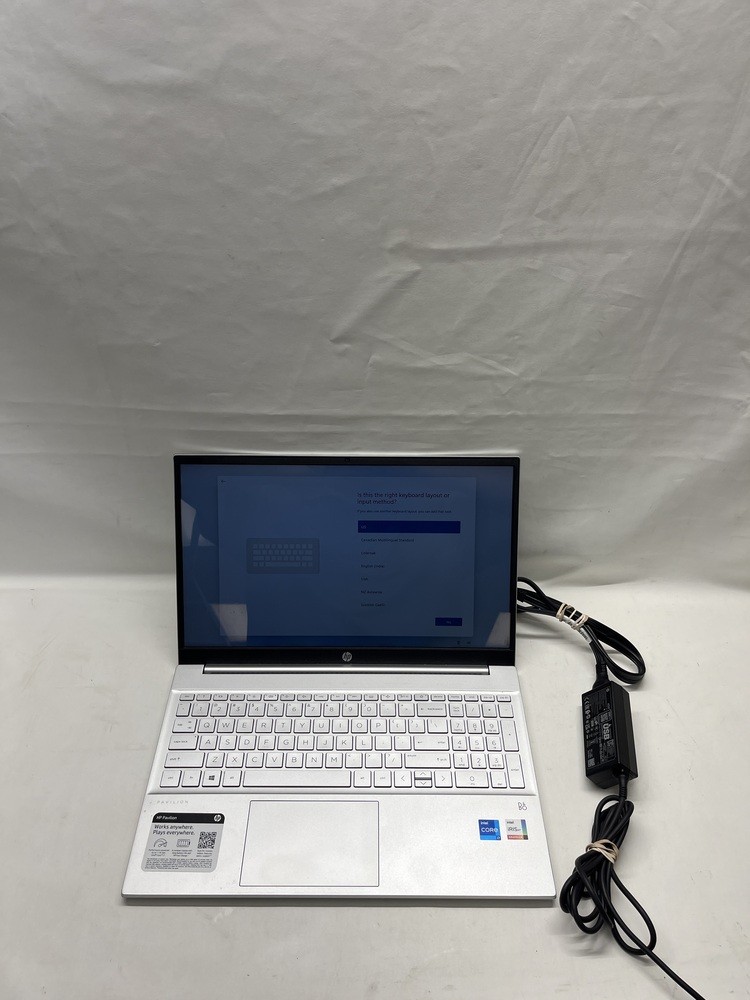 HP 15-EG0127OD PAVILION INTEL I7, 256 GB SSD, 8 GB RAM W CHARGER