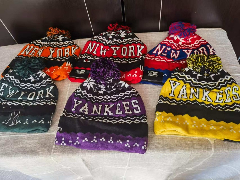 NEW ERA BEANIE KNITTED WINTER NEW YORK YANKEES BOBBLE HAT