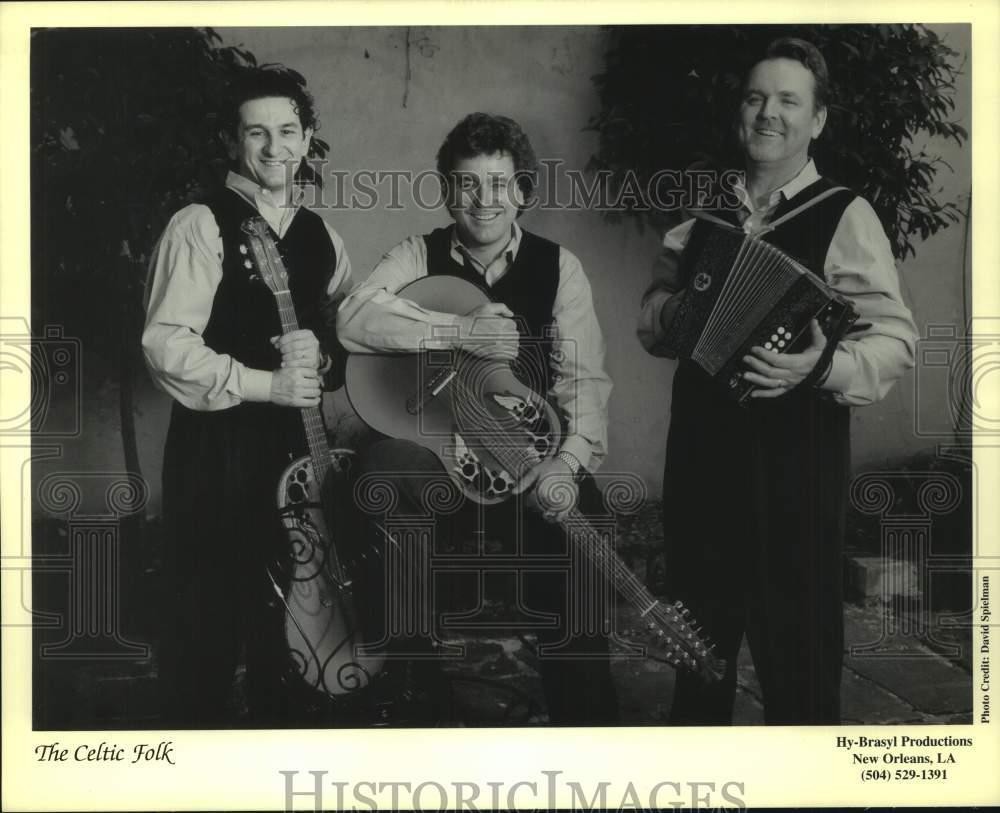 Press Photo The Celtic Folk music group - nop59307
