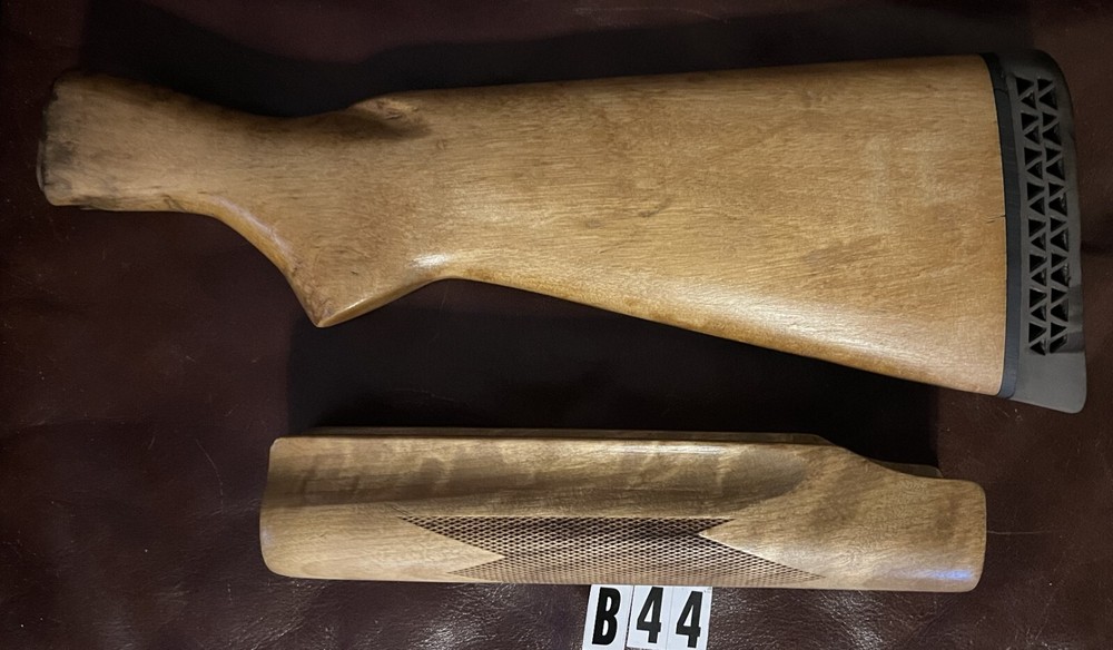 Remington 870 Wood Stock and Forearm set 12ga      B44