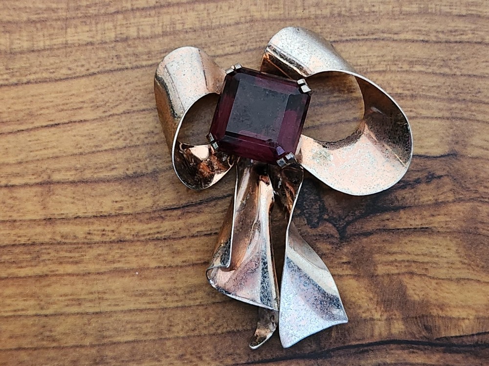 Vintage Sterling Rose Tone Vermeil Bow Brooch Pin W/Large Purple Glass Stone