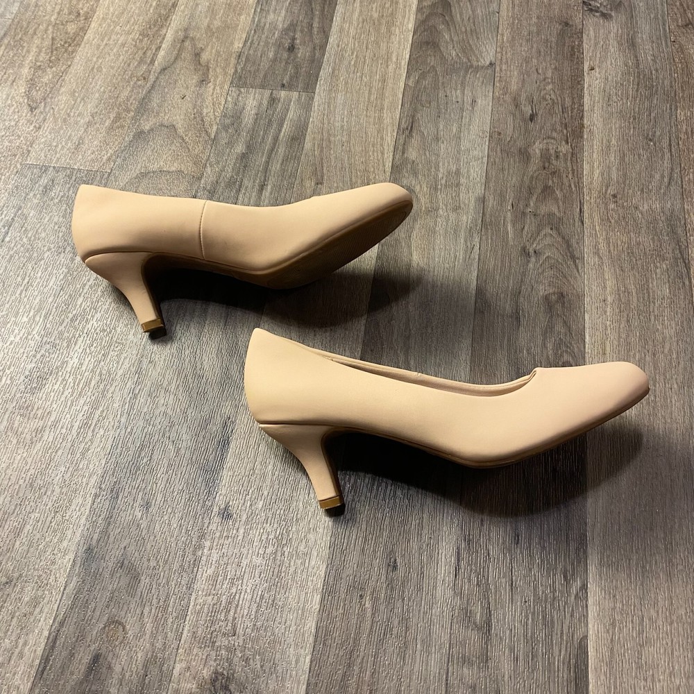 Dream Pairs Women's Nude Round-Toe Heels - Size 7, Classic Elegance for Every Occasion
