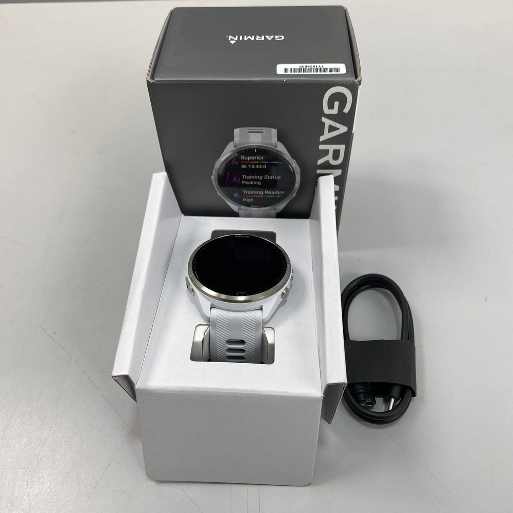 Forerunner 965 GPS Smartwatch 47 mm Fiber-reinforced polymer-Titanium/Whitestone