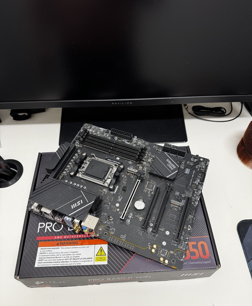 MSI PRO B650-P WIFI AM5 ATX Motherboard DDR5 PCIe 4.0 WiFi 6 BIOS Updated