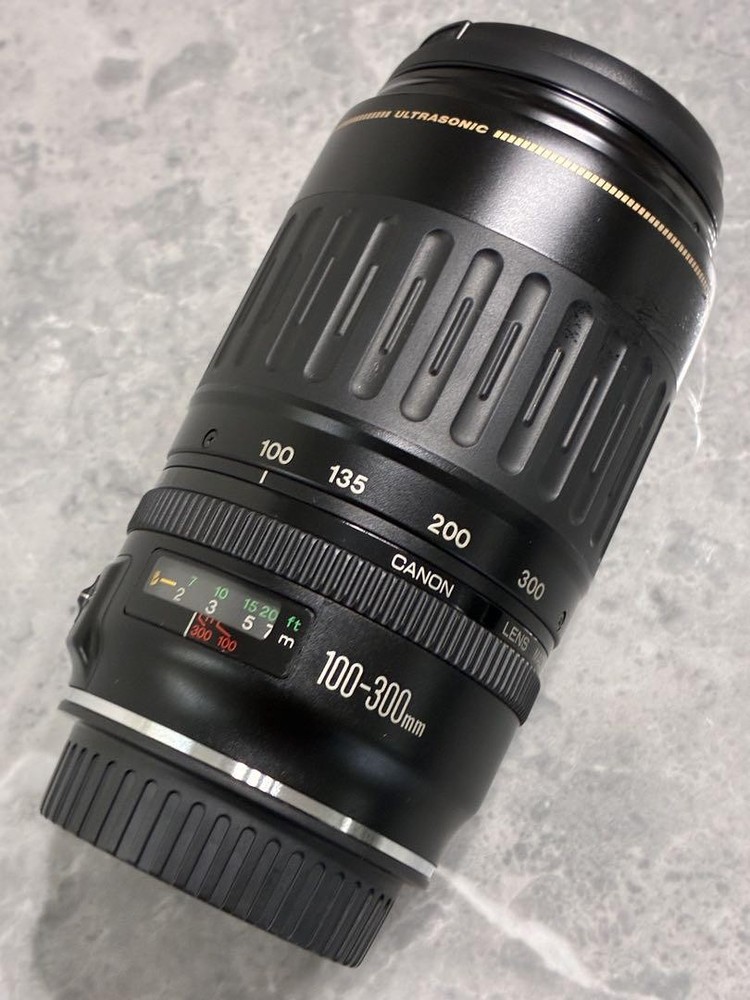 Canon EF 100-300mm f4.5-5.6 USM Telephoto Zoom Lens Pre-Owned