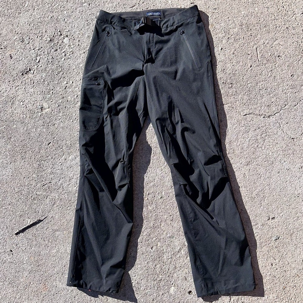 Arc’teryx Men’s Outdoor Climbing Hiking Pants Small Black Belted Gorp Soft EUC
