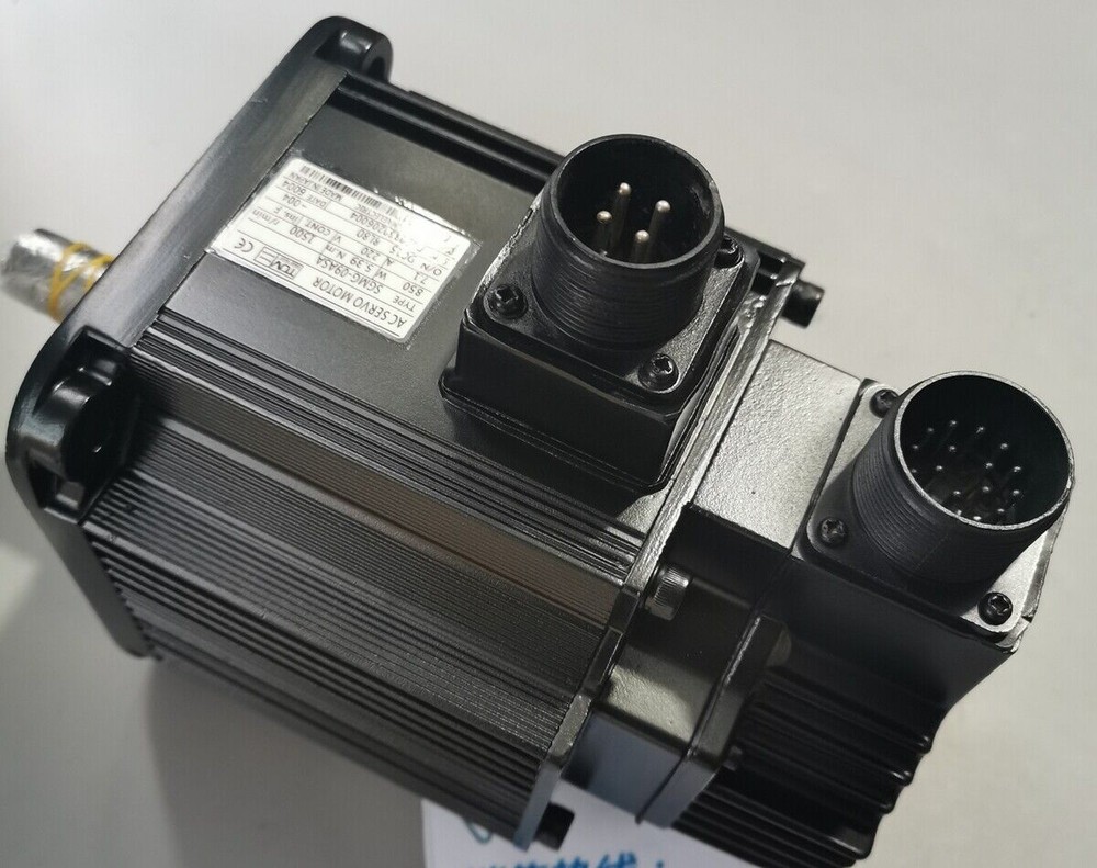 SGMG-09ASA AC SERVO MOTOR SGMG09ASA New In Box Expedited Shipping #A6-4