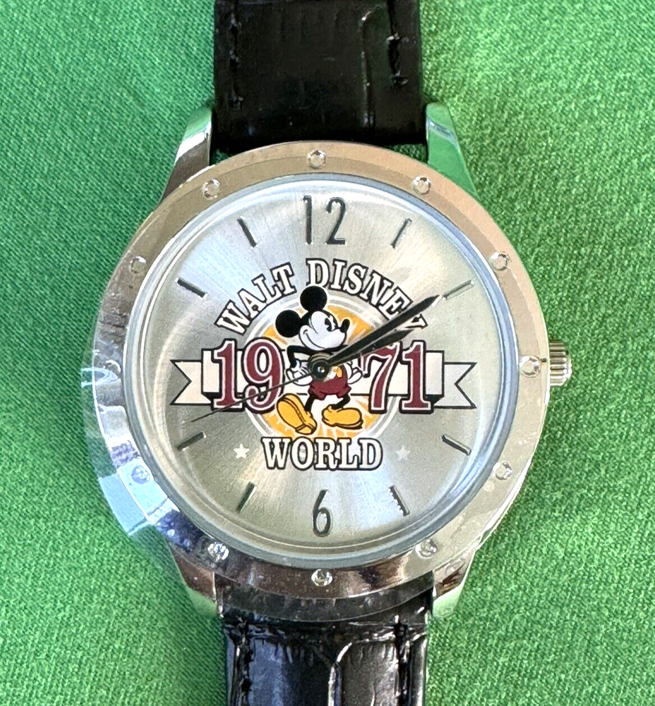 Disney World 1971 Limited Edition Mickey Mouse Silver Tone Watch-image
