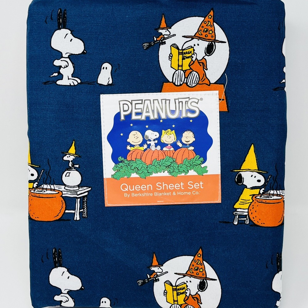 PEANUTS Snoopy QUEEN SHEETS SET Woodstock Halloween Witch Kettle Broom Full Moon