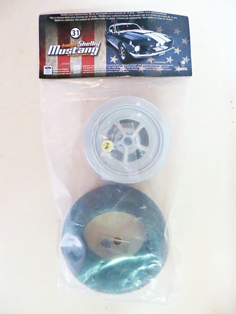 DeAgostini BUILD YOUR OWN 'FORD SHELBY MUSTANG GT500' 31 WHEEL & TYRE. 1:8
