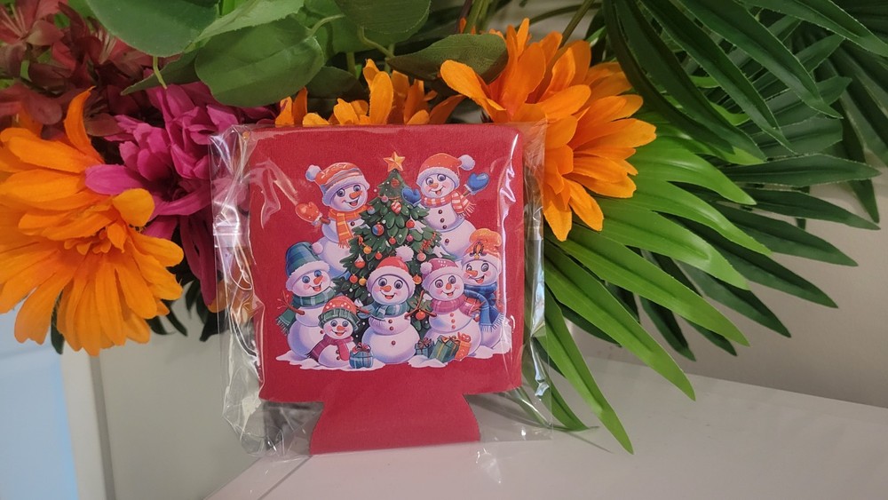 Red Snowmen 12oz Can Sleeve Holiday Beverage Cover