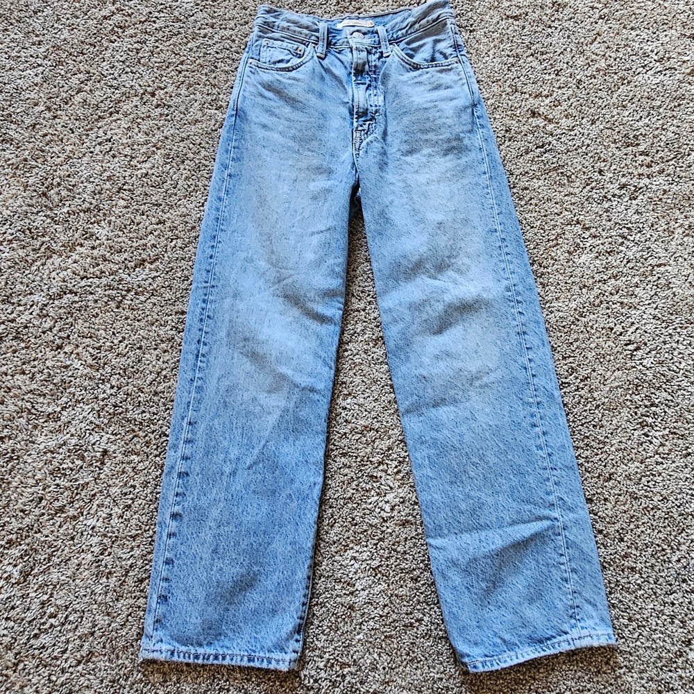 Levis Womens Size 25 Ribcage Straight Cropped High Rise Light Wash Denim Jeans