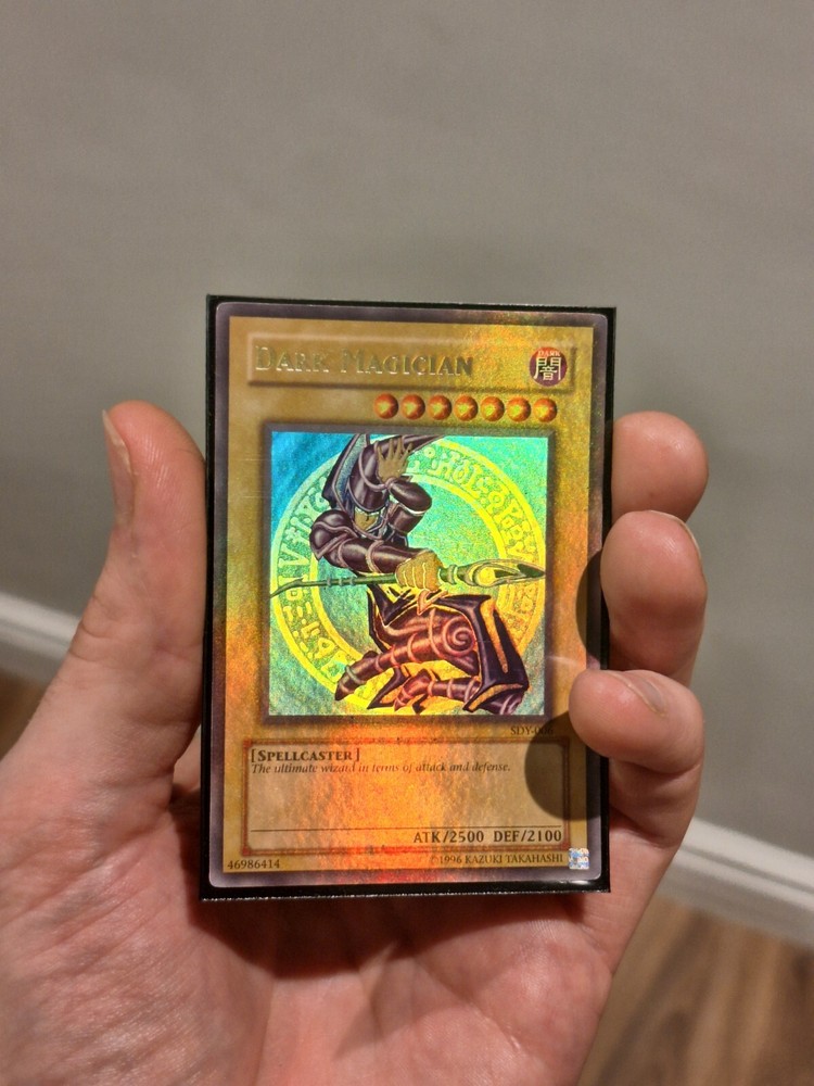 Yu-Gi-Oh Dark Magician SDY-006 LP with Rare Holo Bleed Misprint