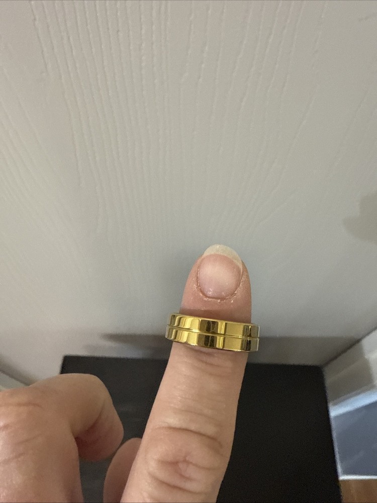 Gold Smart Ring - Size 8, Stylish & High-Tech Wearable