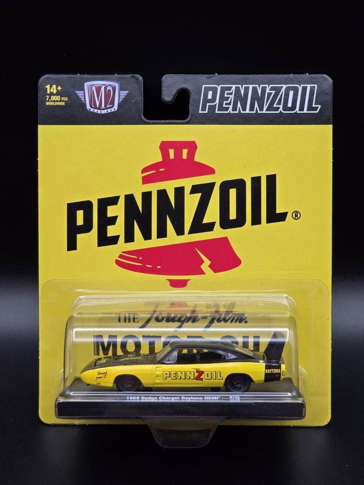 M2 Machines Auto Drivers - 1969 Dodge Charger Daytona HEMI PENNZOIL R120 24-58