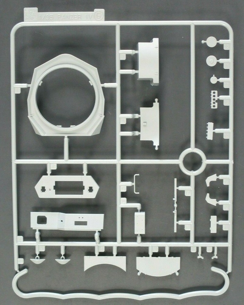 Dragon 1/35th Scale  Pz IV Ausf E. Tauchpanzer Parts Tree G from Kit No. 6402