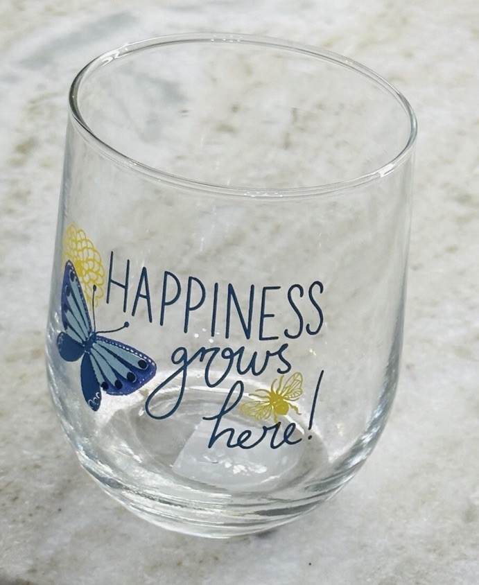 Happiness Grows Here 14 Oz Clear Holiday Beer Glass with Inspirational Design  