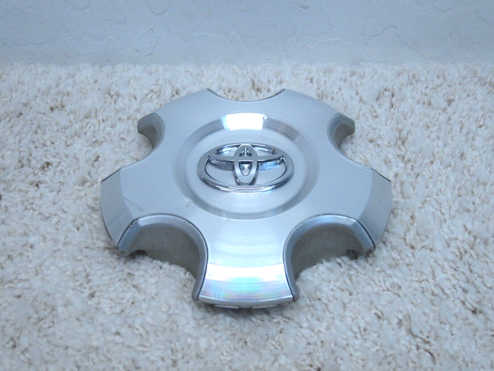 2007 - 2013 TOYOTA TUNDRA OEM 18