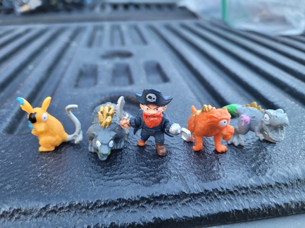 zuru smashers dino island