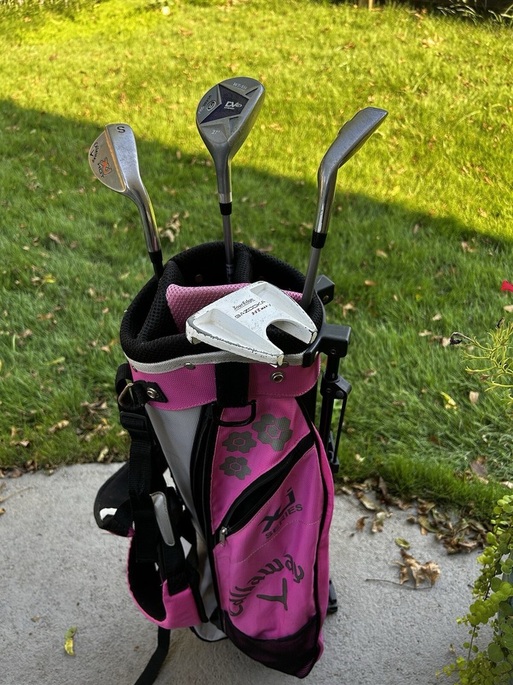 Callaway XJi Junior Starter Set Hybrid 7 Iron Sand Wedge Putter  