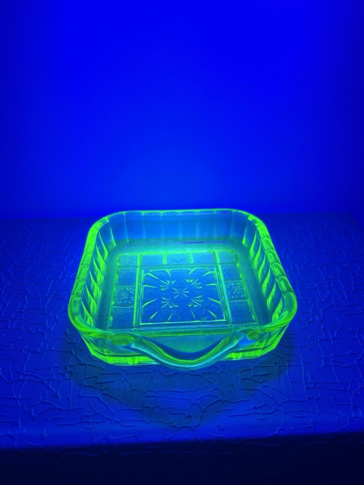 Vintage Uranium Dish 4”