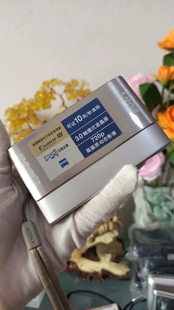Sony Cyber Shot DSC-TX1 10.2MP 4x Zoom Digital Camera Silver 90% New Condition