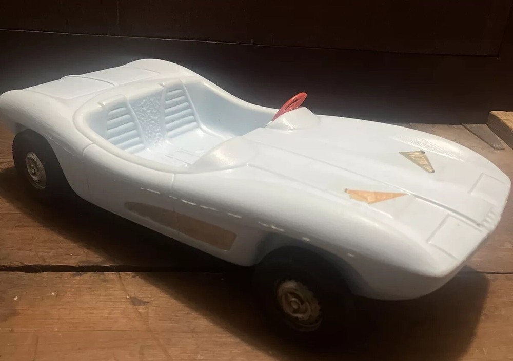 VTG  Barbie 1960s Empire Mold Barbie And Ken Corvette Roadster Baby Blue