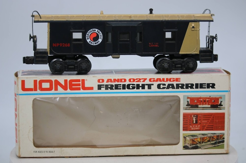 Lionel 9268 Northern Pacific Bay Window Illuminated NP Caboose in Original Box