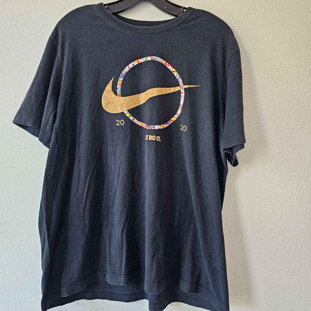 NIKE Mens 2020 Olympics Nations Flags Logo Short Sleeve Tee Black Large Mexico