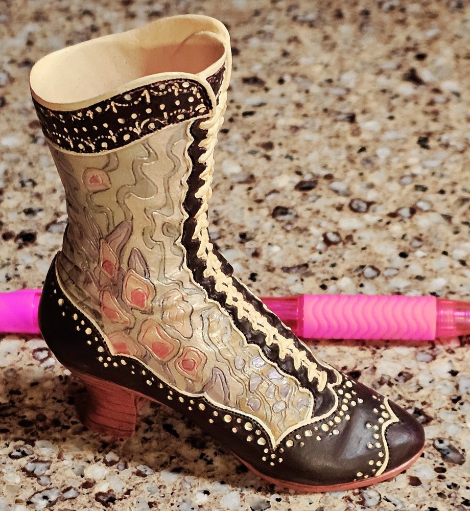 Vintage Just The Right Miniature Shoe Deco Boot item #25015 Raine Willitts 1998