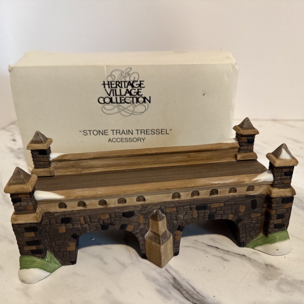 Dept 56 Stone Train Trestle #5981-1 Heritage Village Accessory Boxed
