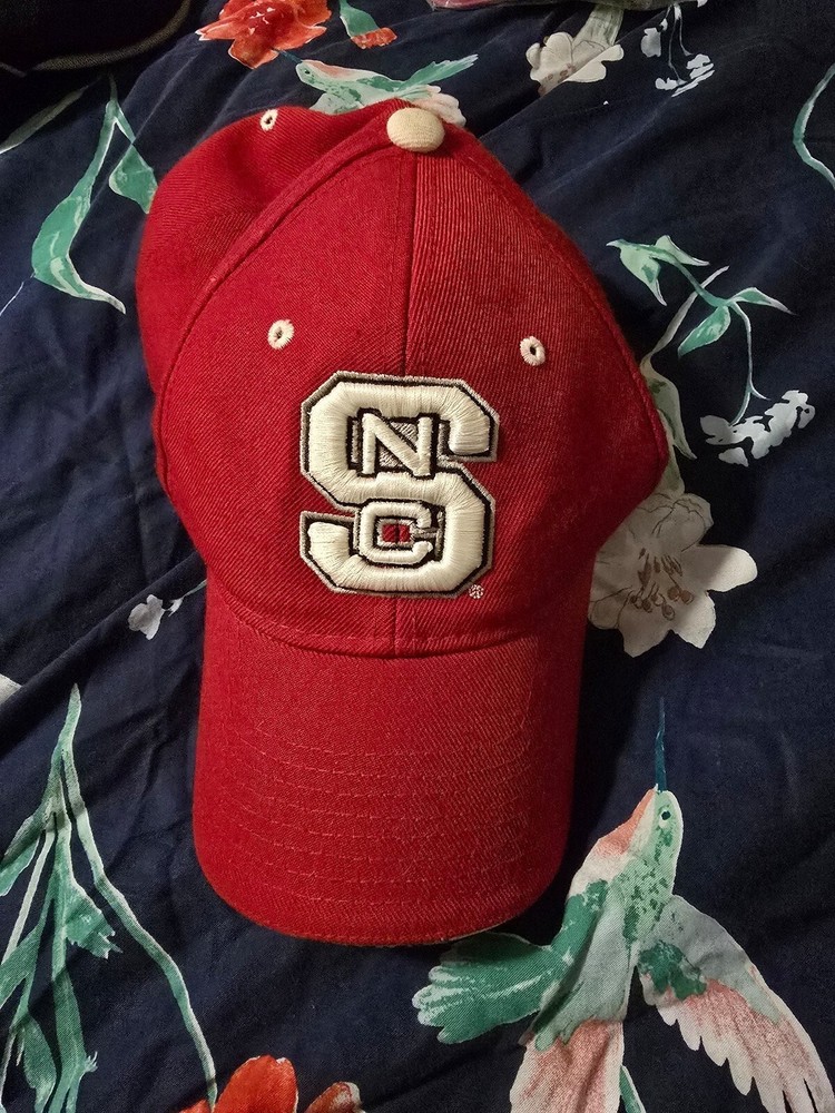 NC State Wolfpack Hat Red Adjustable Vintage Zephyr Brand