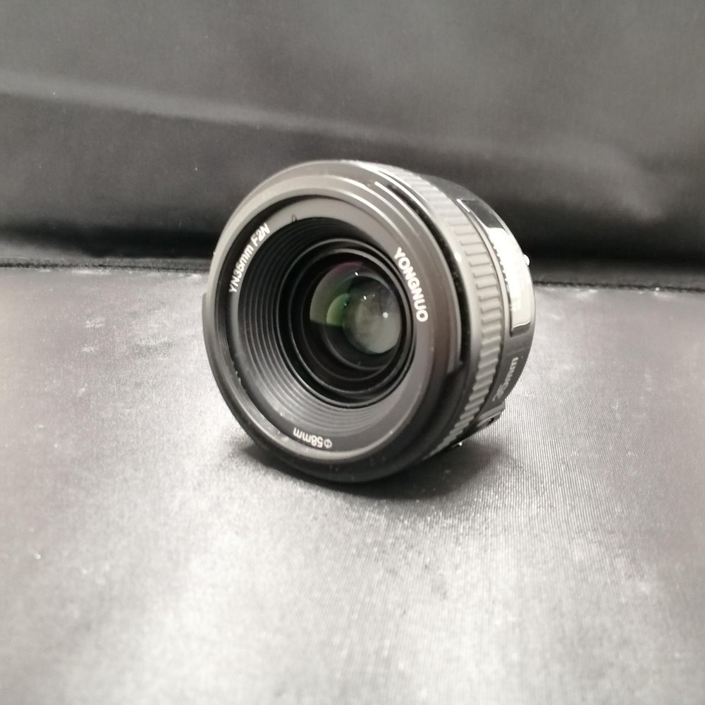 Yongnvo YN35mm f/2N Manual Focus Lens for DSLR Cameras