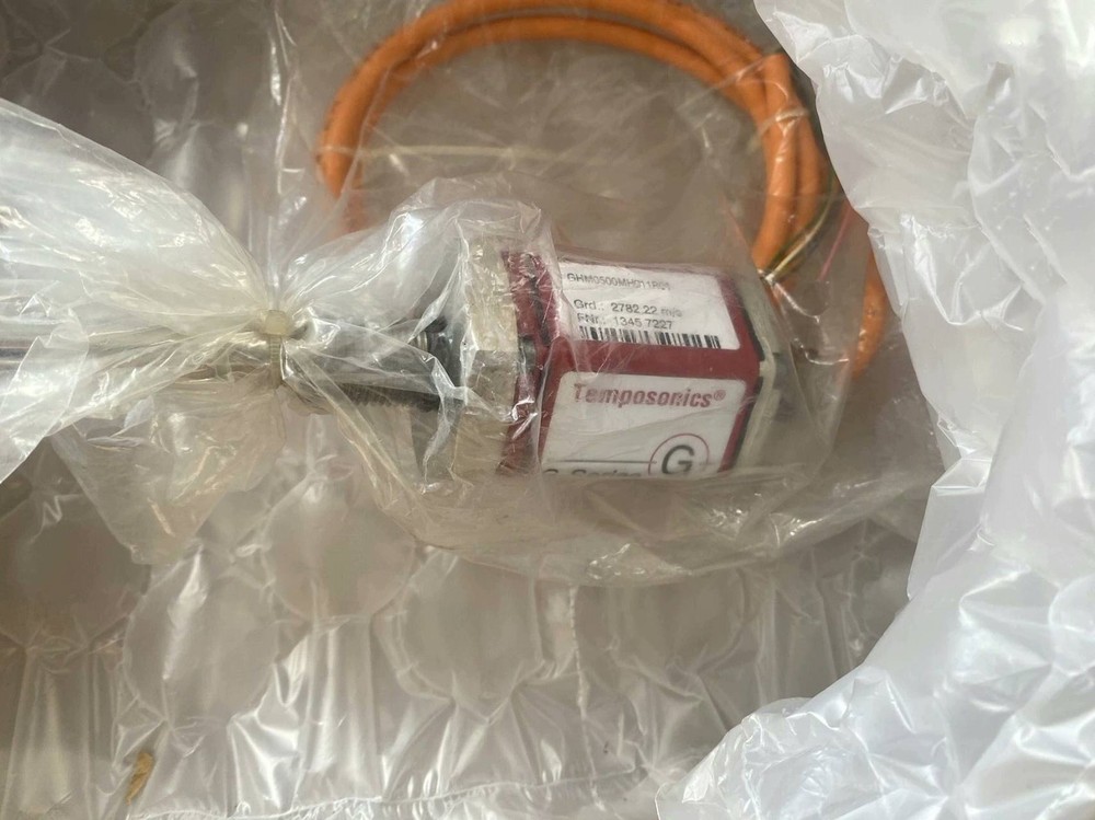 1pc NEW GHM0500MH011R01 Displacement sensor Shipping DHL or FedEX