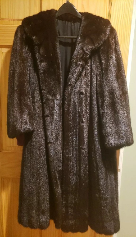 Vintage Mahogany Brown Mink Fur Coat Small Size Natural Color Collectible