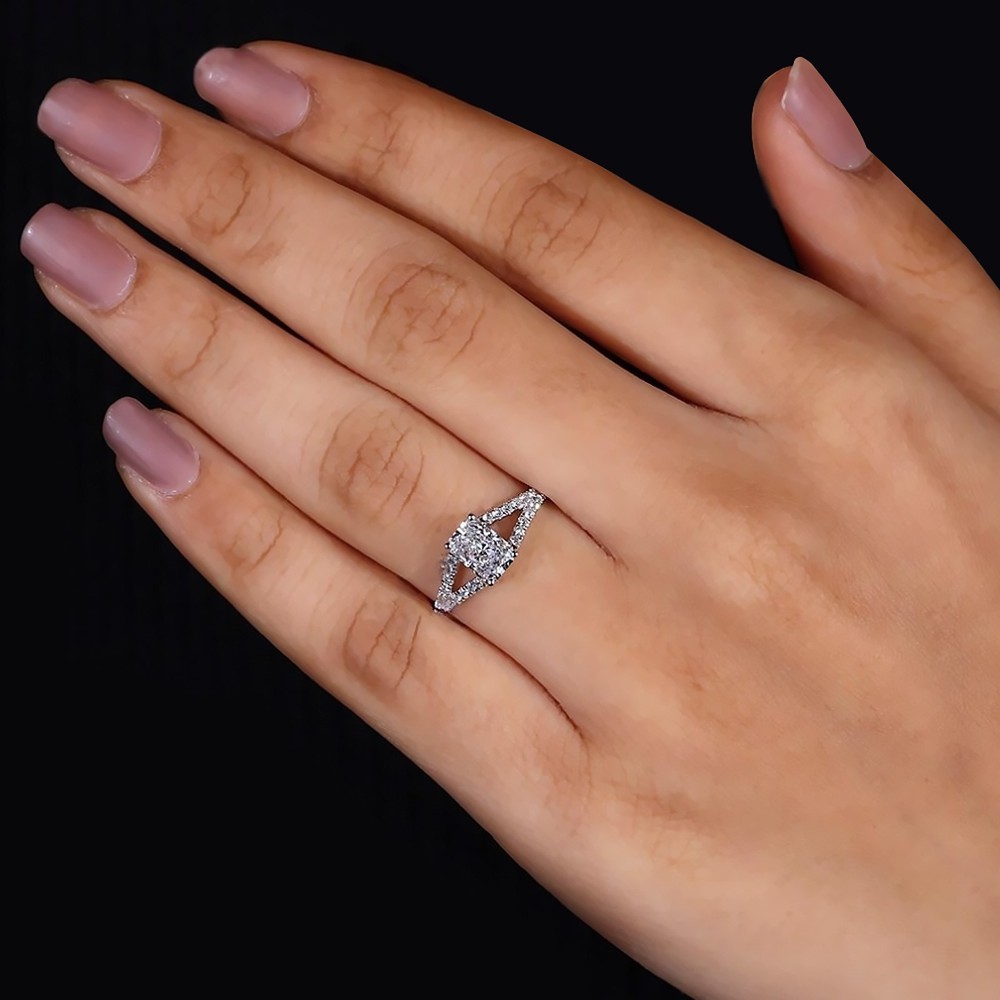 Luxury 14k White Gold Diamond Ring Lab Grown 1.34 Ct IGI E F  VVS2 Radiant Cut