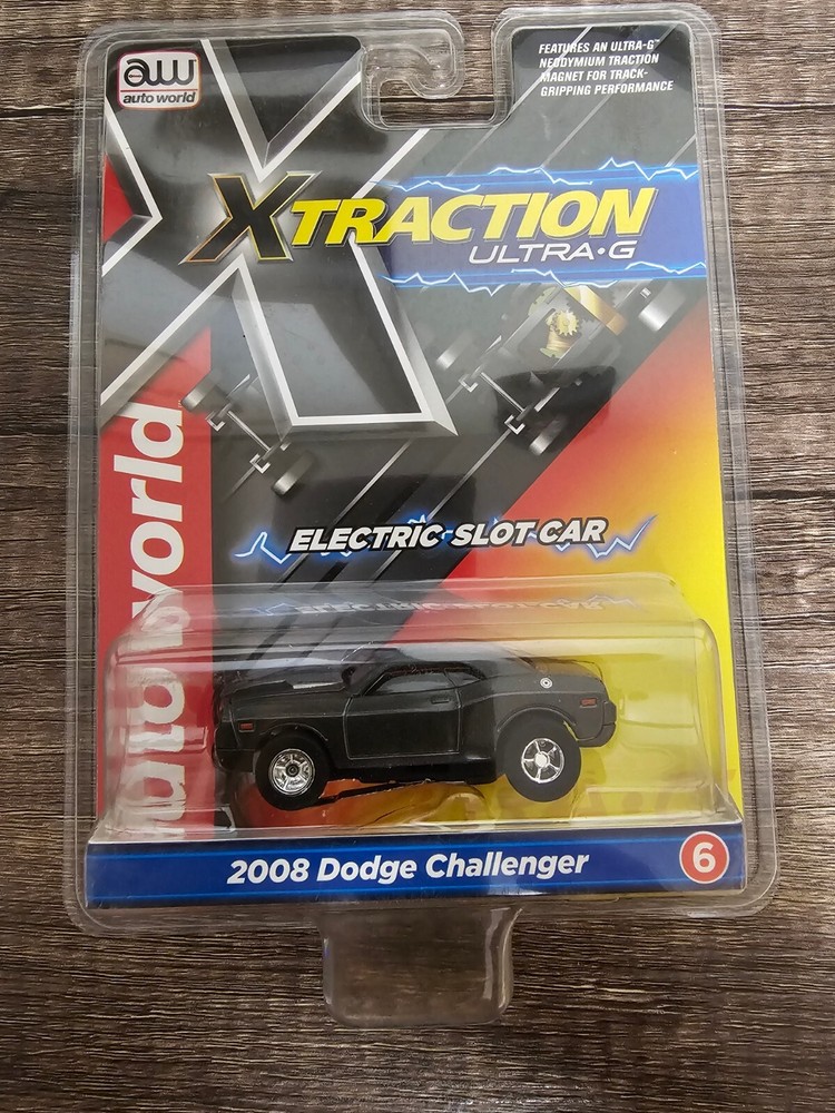 Autoworld HO Slot Car New X Traction 2008 Dodge Challenger