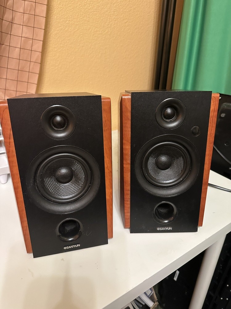 Sanyun SW228BT 80W Bluetooth Bookshelf Speakers with Silk Dome and Carbon Fiber Drivers